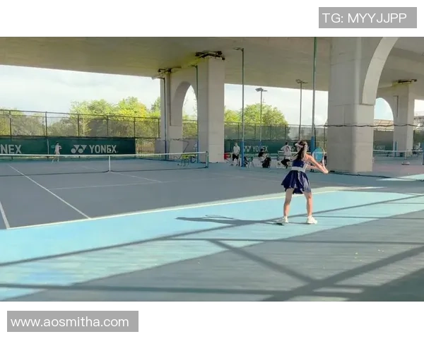 重庆网球队的训练节奏与比赛表现深度分析与探讨 重庆网球队的训练节奏与比赛表现深度分析与探讨